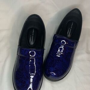 2 for $48 MediChic Marilyn Monroe Blue & Black Mules slip resistant